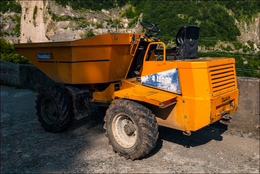 LND4695