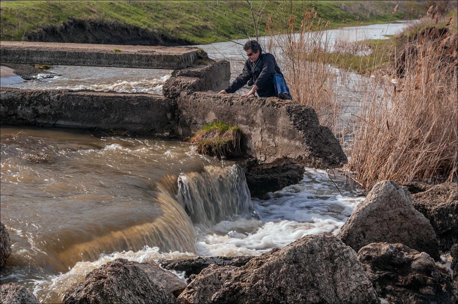 Cobani 2006 20060416076