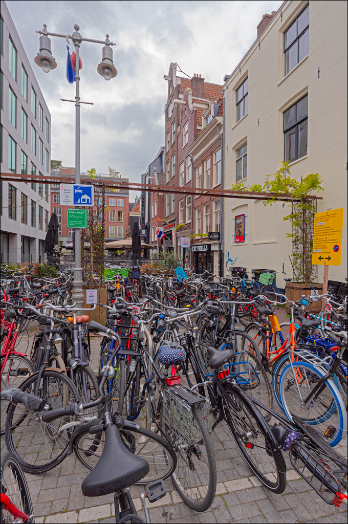 Amsterdam 20220428157