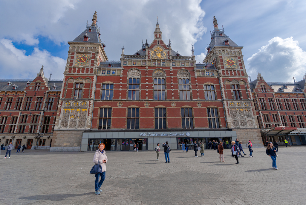 Amsterdam 20220501 100